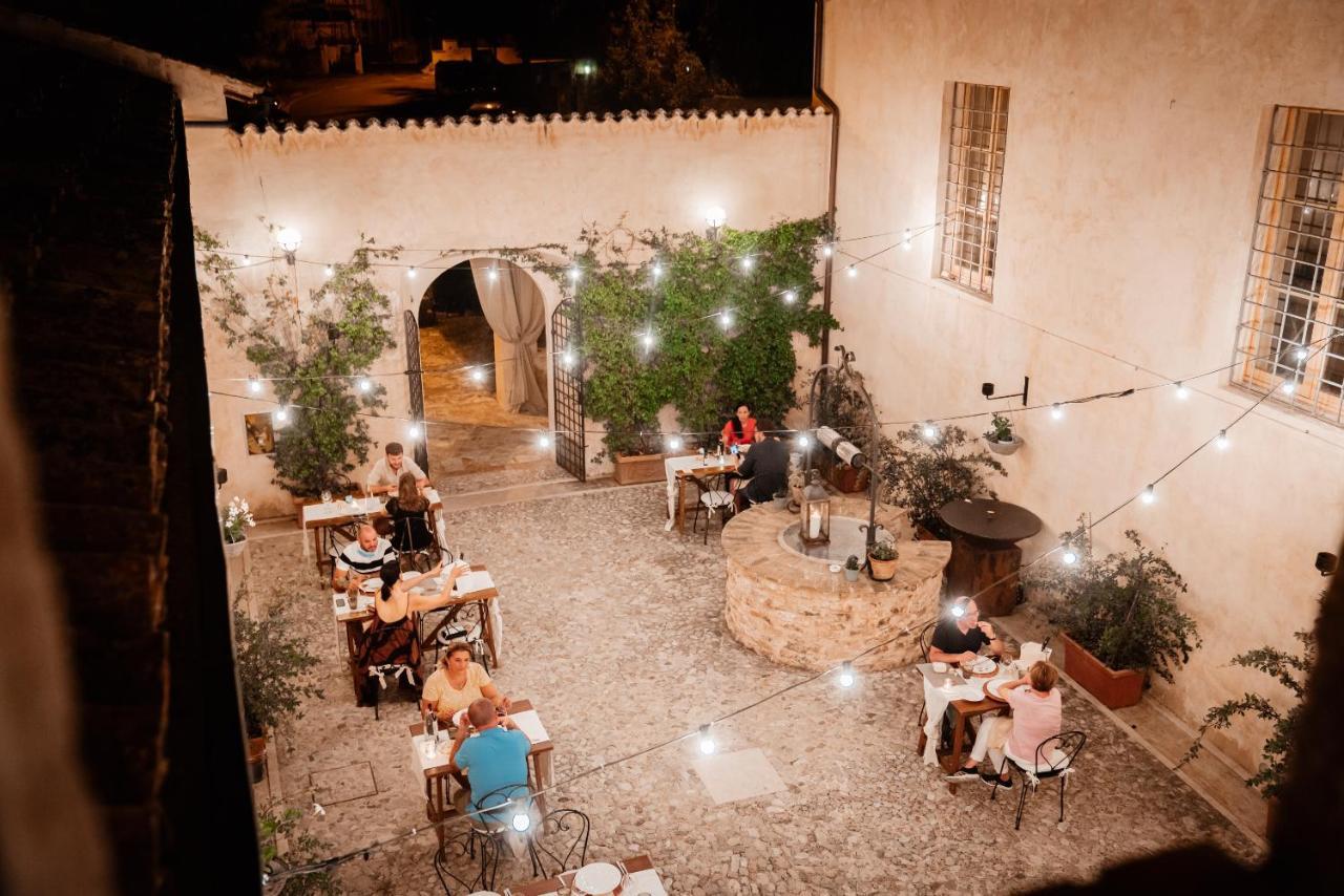 Ex Convento Santa Croce-Country Resort SantʼAnatolia di Narco Exterior foto