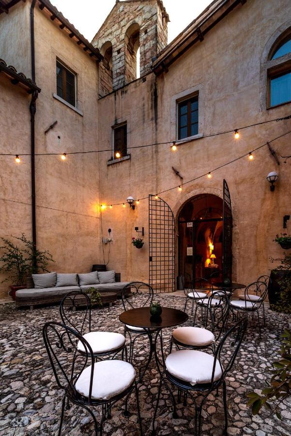 Ex Convento Santa Croce-Country Resort SantʼAnatolia di Narco Exterior foto