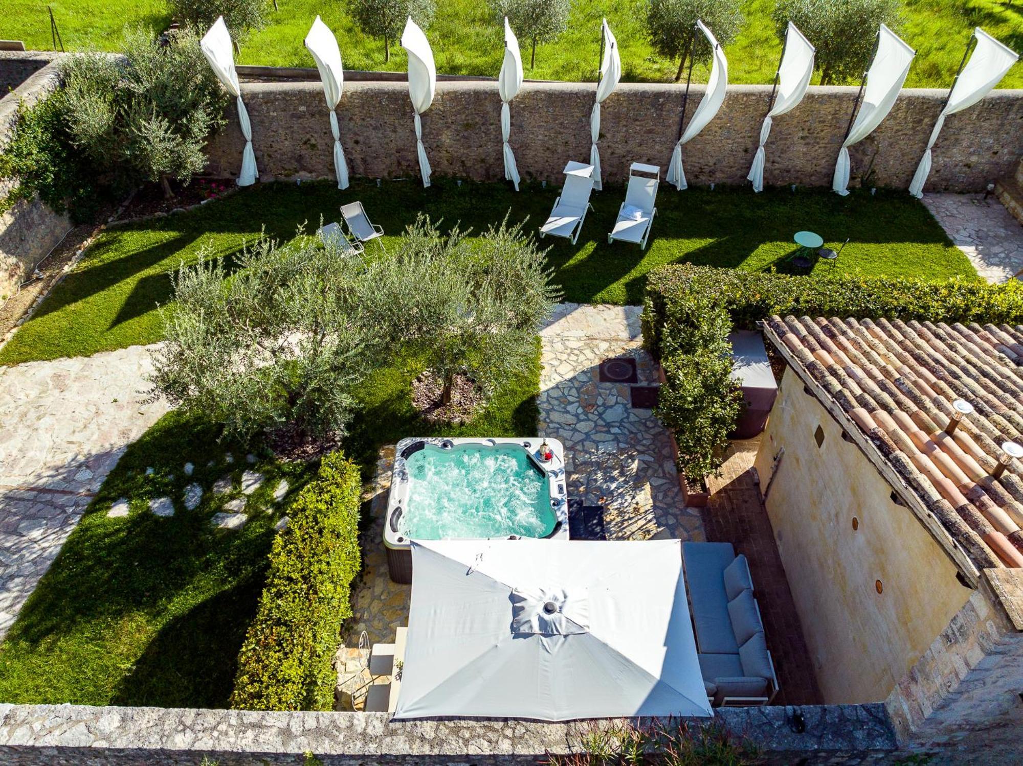 Ex Convento Santa Croce-Country Resort SantʼAnatolia di Narco Exterior foto